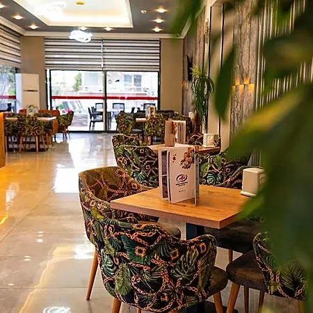 Sav-ir Hotel 3*