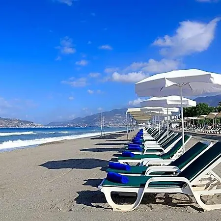 Sav-ir Hotel 3*